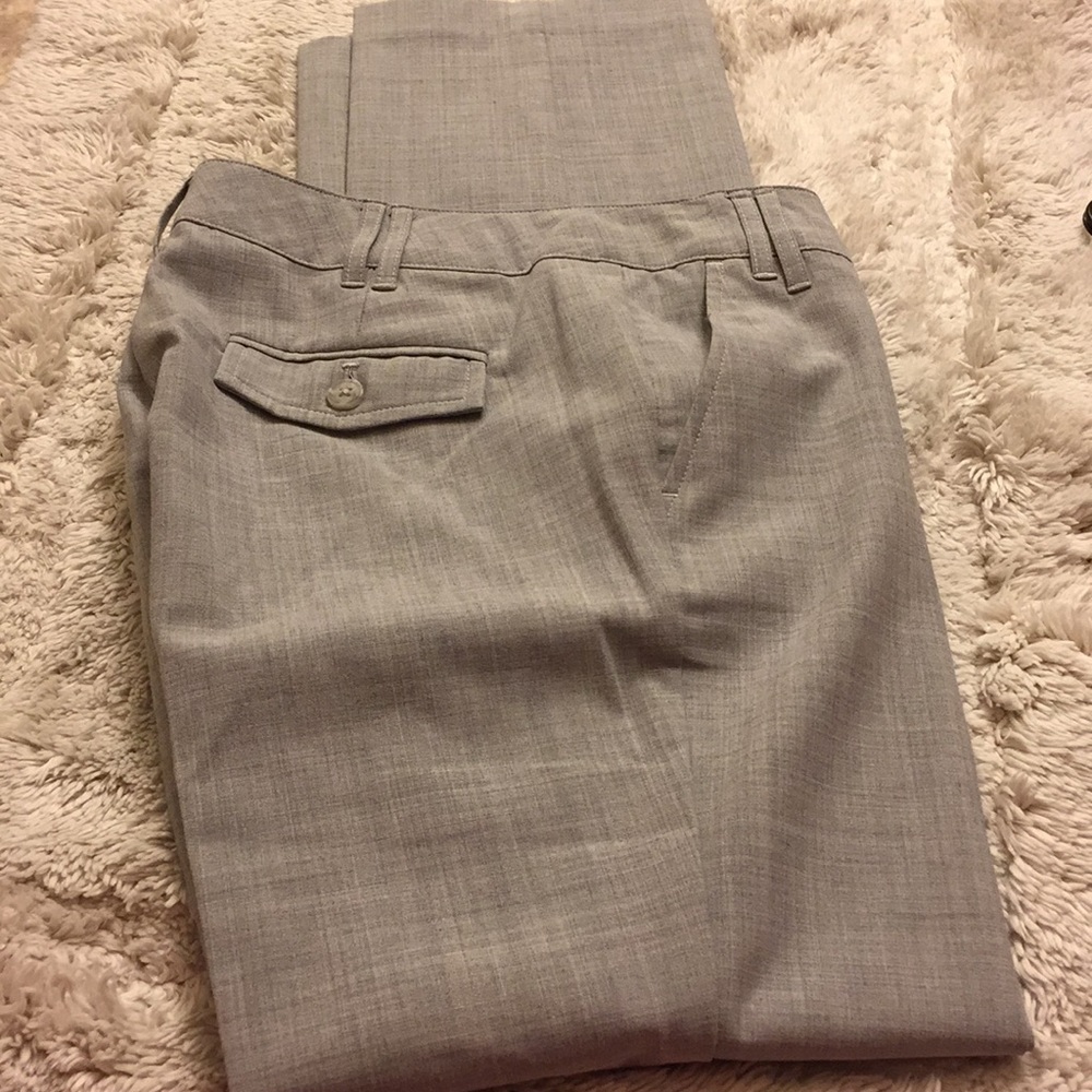 Victoria’s Secret grey pants size 6shorts